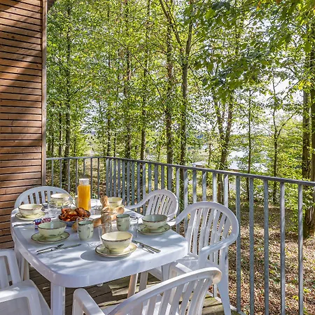 Madame Les De Valjoly فندق Willies