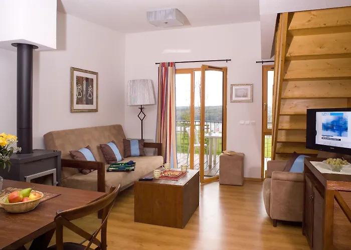 Madame Les De Valjoly Hotel Willies