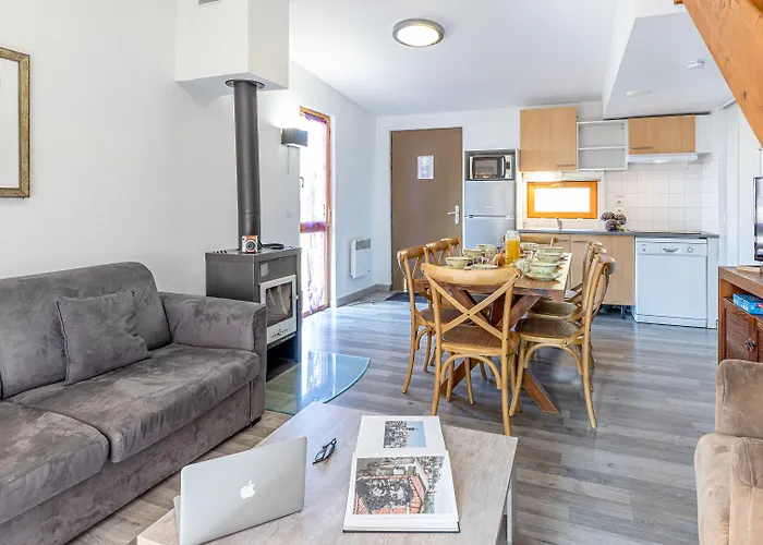 Hotel Madame Les De Valjoly